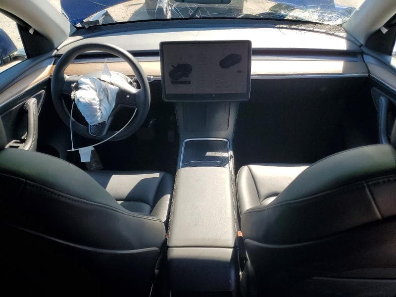 2023 TESLA MODEL Y 8