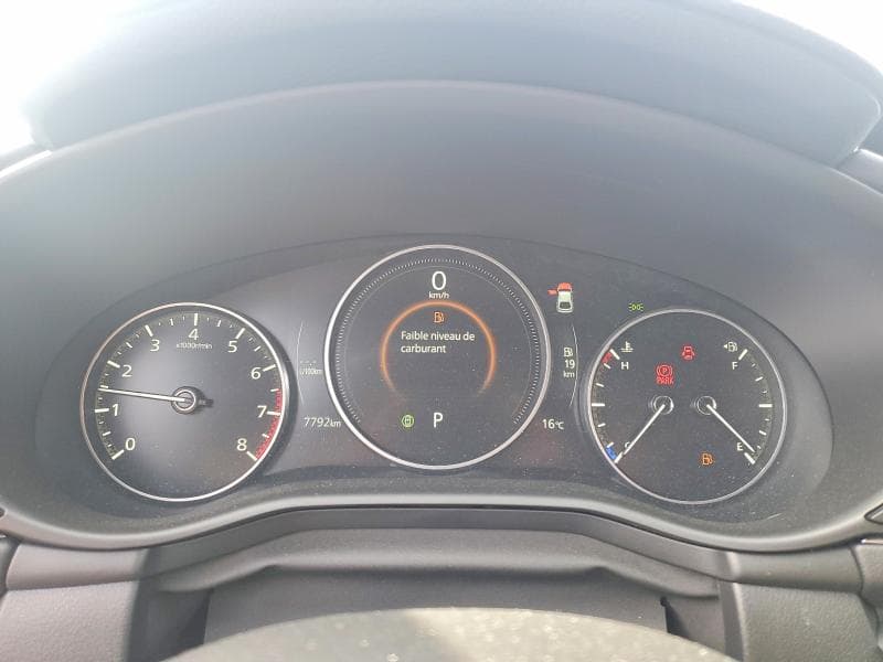 2025 MAZDA 3 SPORT 9