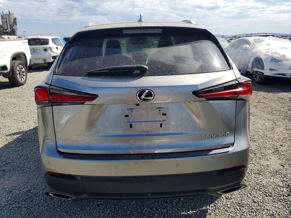 2018 LEXUS NX 300 BASE 6