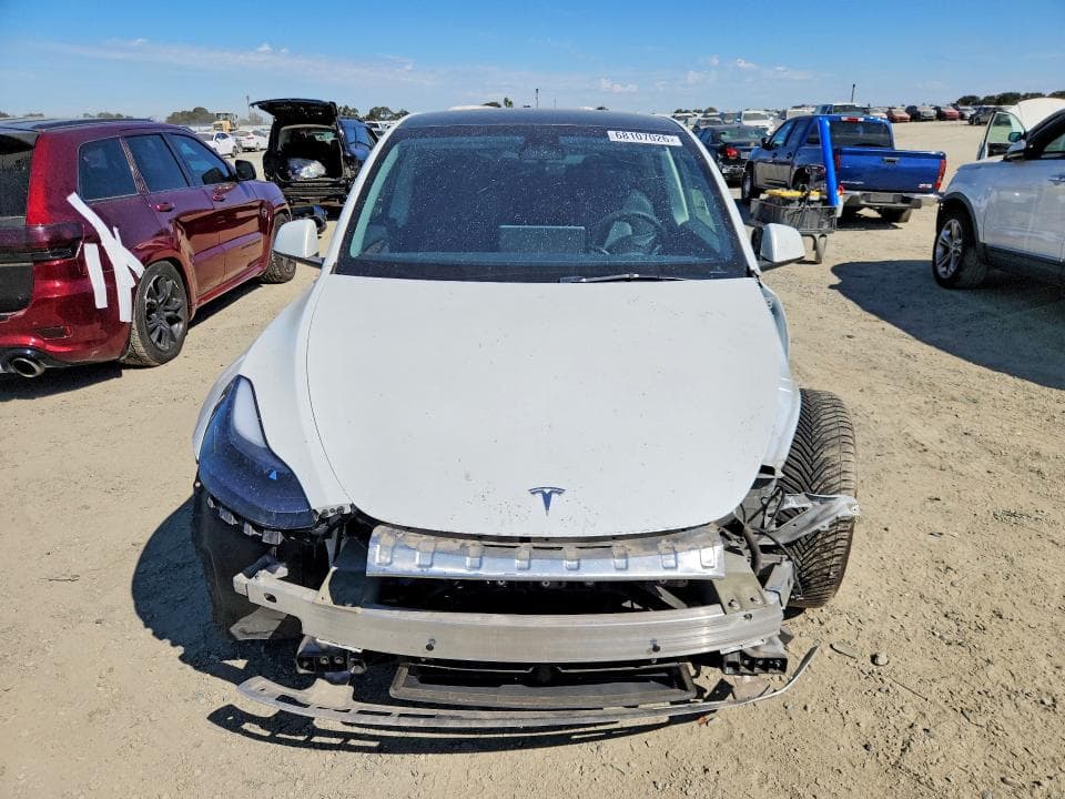 2023 TESLA MODEL Y 5