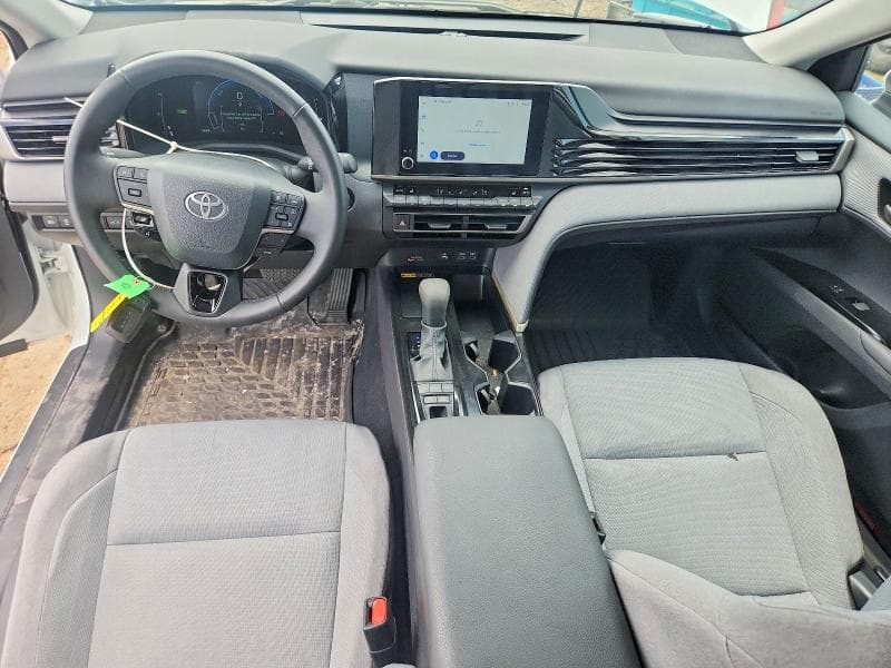 2025 TOYOTA CAMRY LE 8