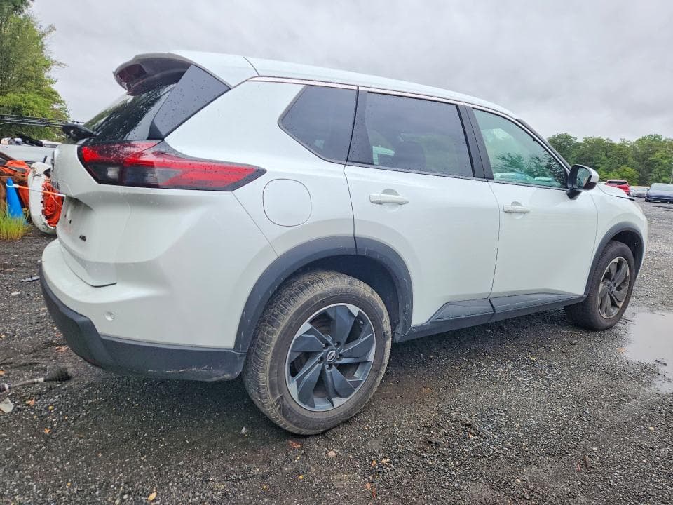 2025 NISSAN ROGUE SV 3