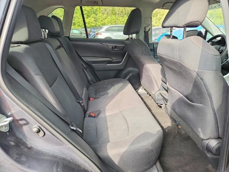 2019 TOYOTA RAV4 LE 11