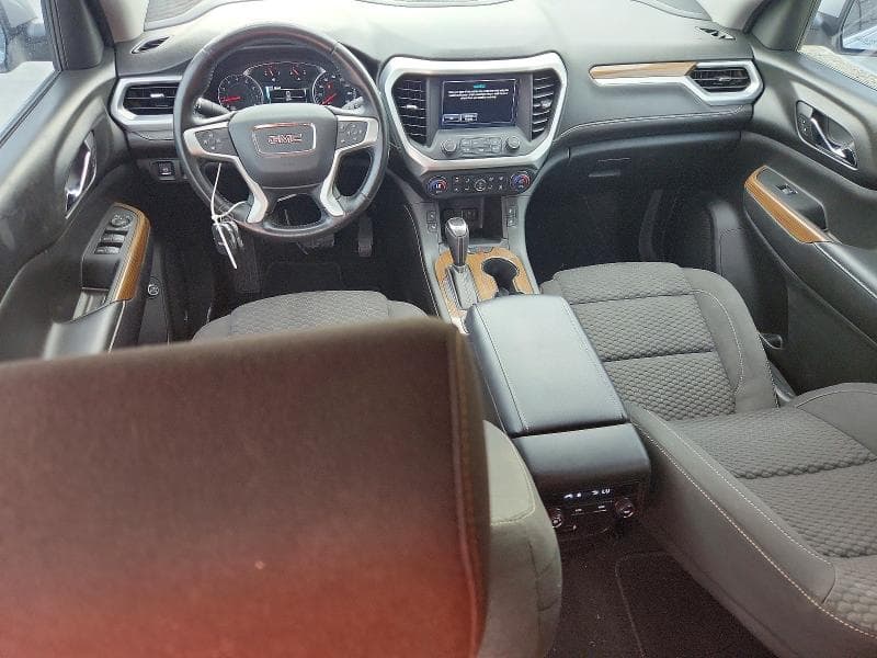 2017 GMC ACADIA SLE 8