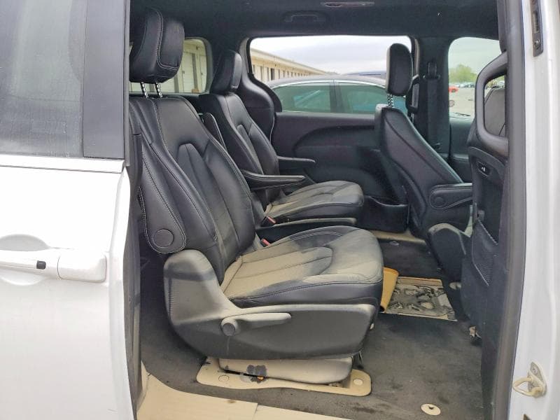 2025 CHRYSLER PACIFICA HYBRID SELECT 11