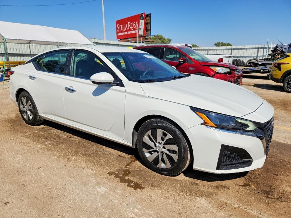 2023 NISSAN ALTIMA S 4