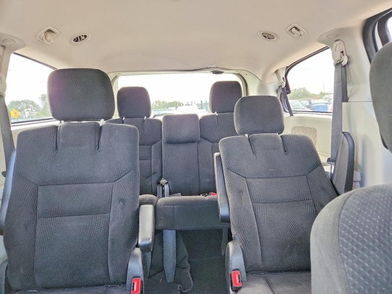 2017 DODGE GRAND CARAVAN SE 10