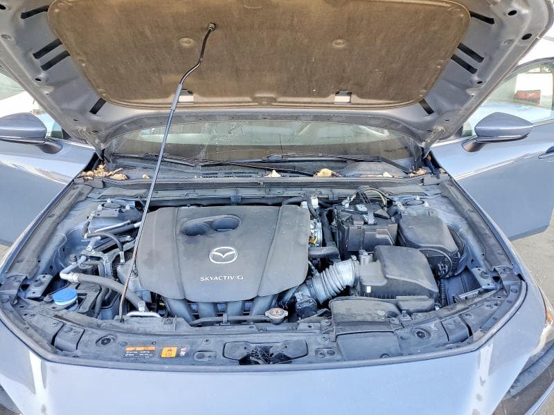 2019 MAZDA 3 PREMIUM 11