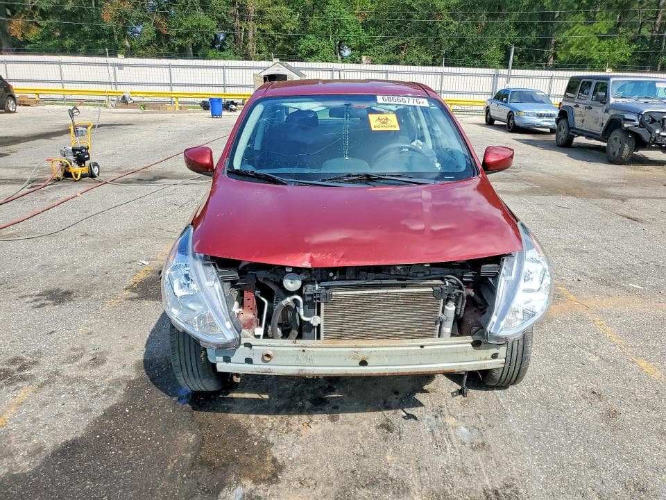 2017 NISSAN VERSA 1.6 SV 5