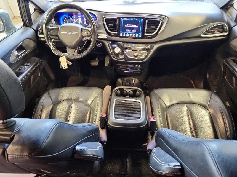 2019 CHRYSLER PACIFICA TOURING L PLUS 8