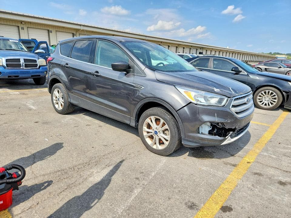 2019 FORD ESCAPE SE 4