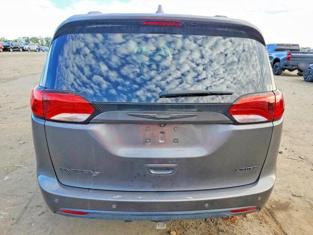2019 CHRYSLER PACIFICA LIMITED 6