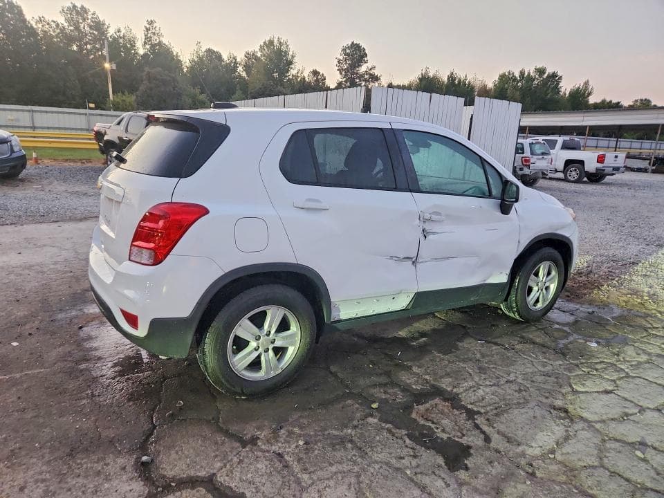 2020 CHEVROLET TRAX LS 3