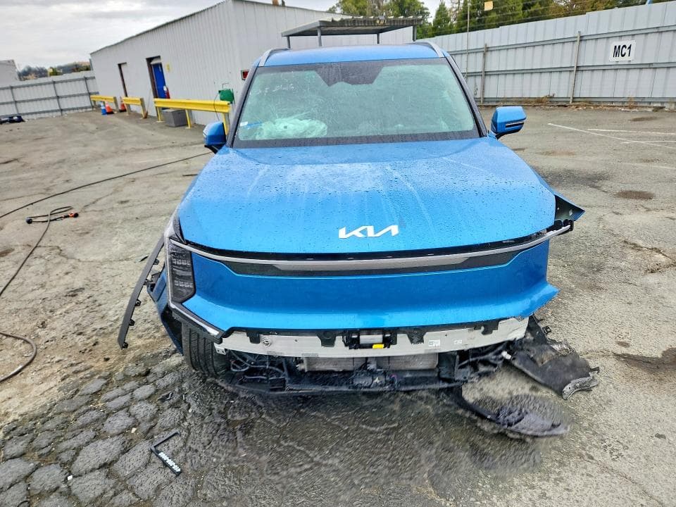 2024 KIA EV9 WIND 5