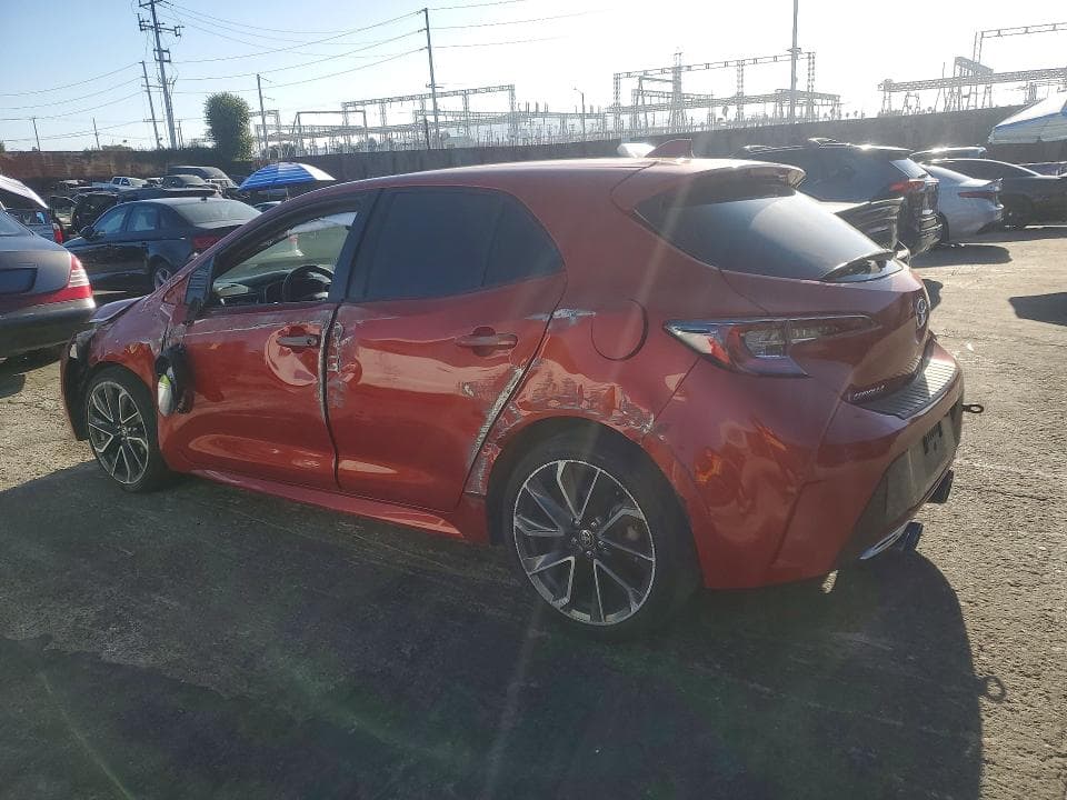 2019 TOYOTA COROLLA HATCHBACK XSE 2