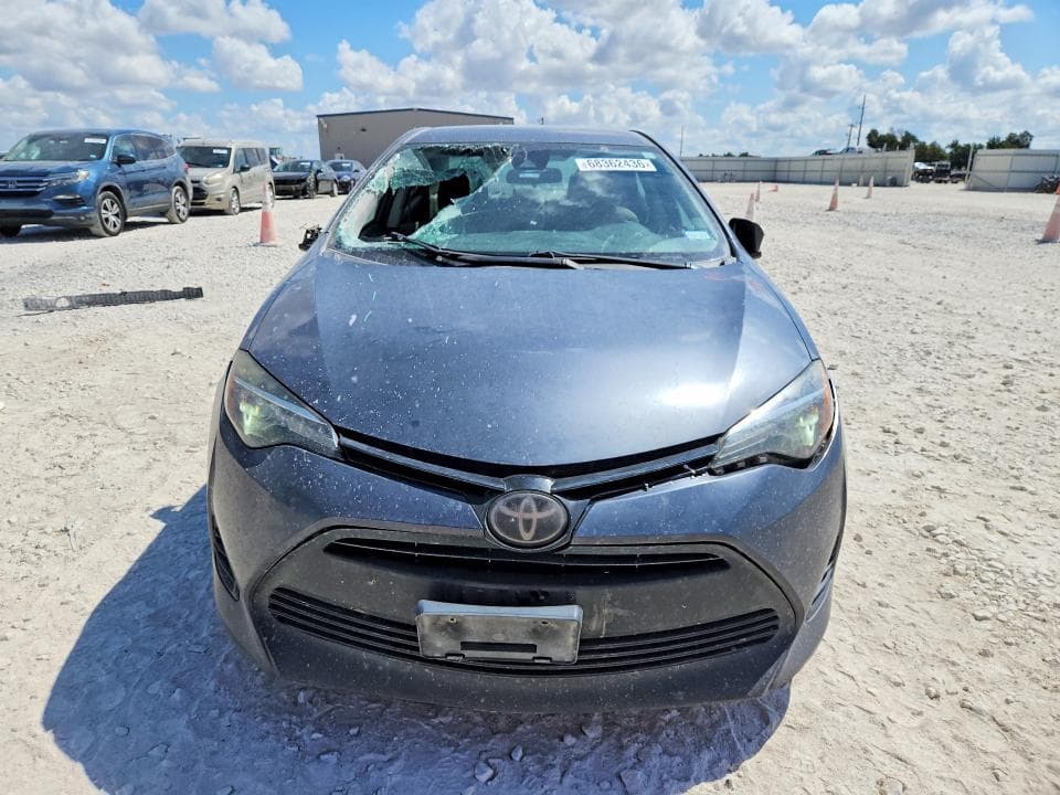 2017 TOYOTA COROLLA LE 5