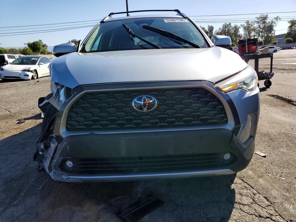 2023 TOYOTA COROLLA CROSS XLE 5
