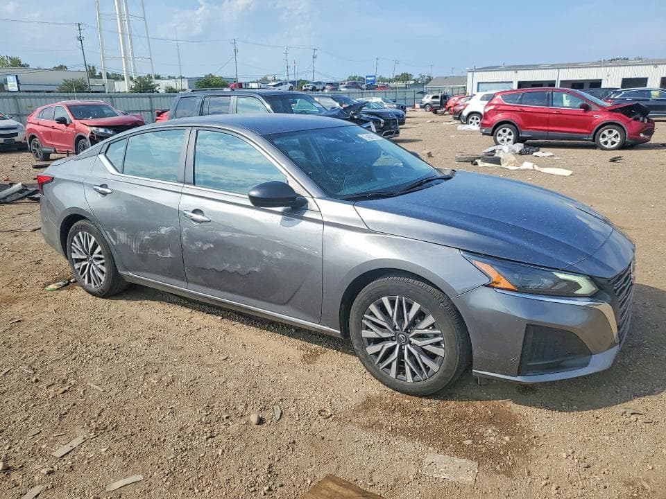 2025 NISSAN ALTIMA SV 4
