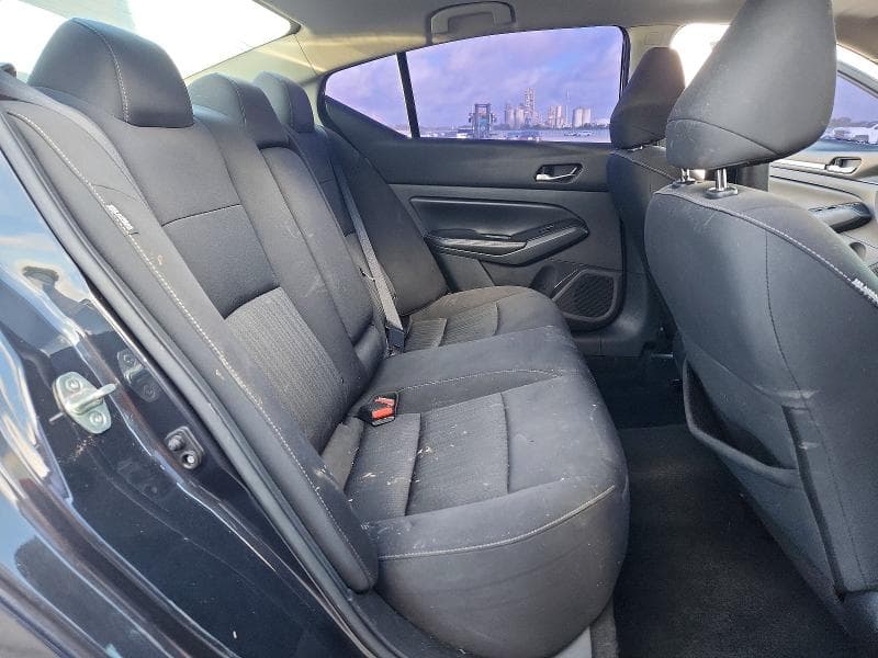2022 NISSAN ALTIMA SV 10