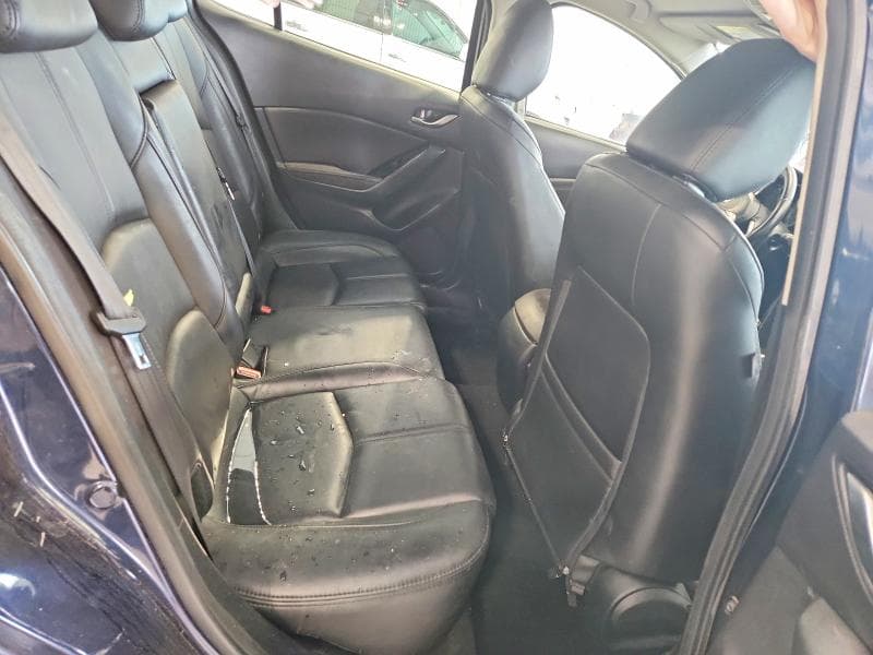 2018 MAZDA 3 TOURING 10
