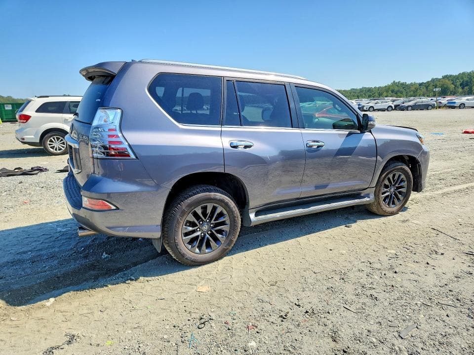 2023 LEXUS GX 460 3