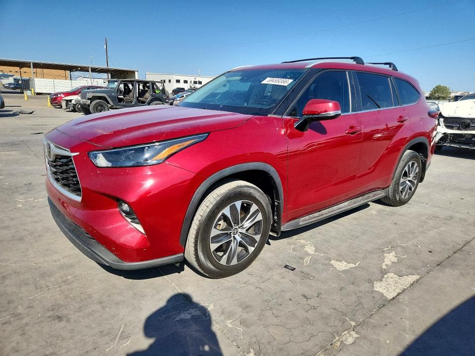 2023 TOYOTA HIGHLANDER XLE - 1