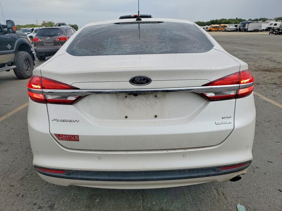 2017 FORD FUSION SE 6