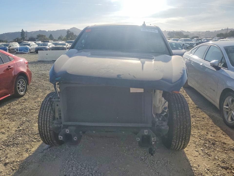 2019 GMC YUKON SLT 5