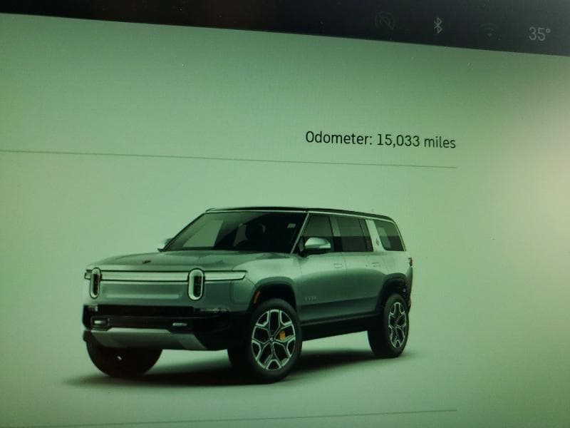 2023 RIVIAN R1S ADVENTURE 9