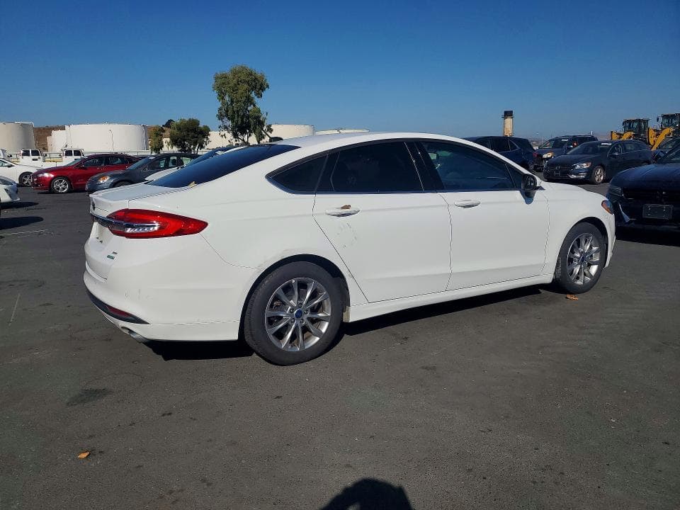 2017 FORD FUSION SE 3