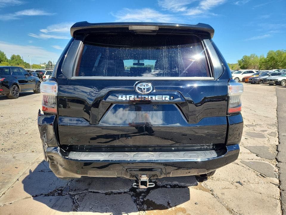 2018 TOYOTA 4RUNNER SR5 6