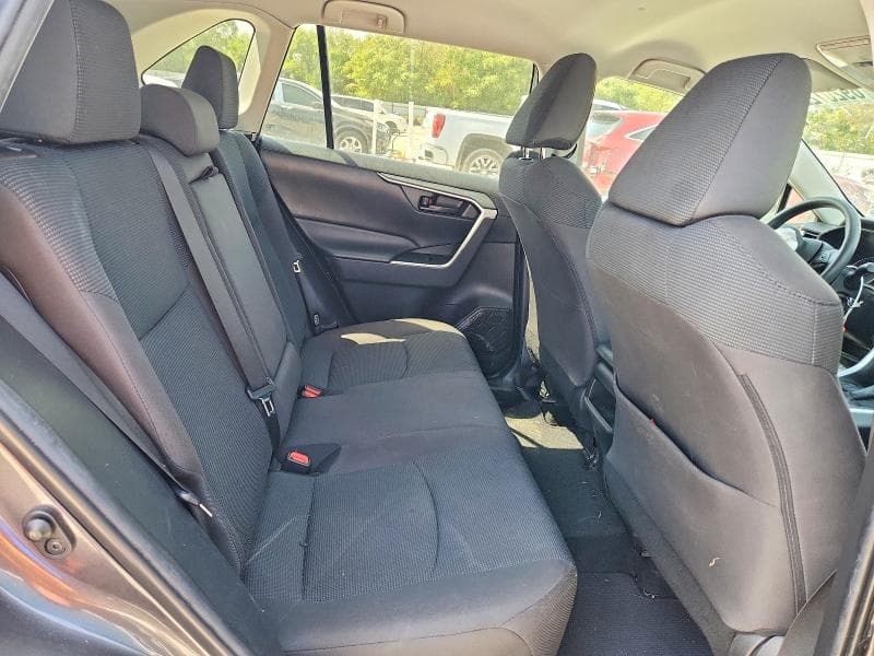 2021 TOYOTA RAV4 LE 11