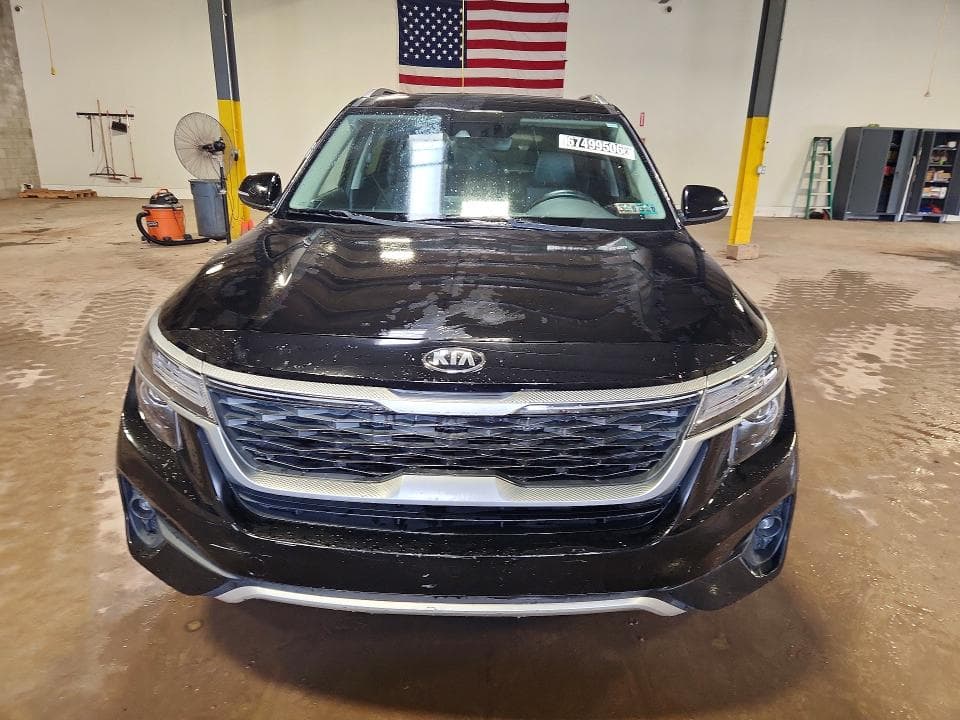 2021 KIA SELTOS S 5