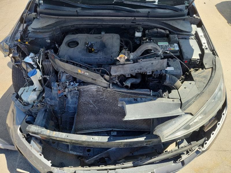 2019 HYUNDAI ELANTRA SEL 11
