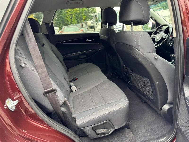 2017 KIA SORENTO LX 5