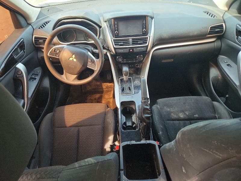 2019 MITSUBISHI ECLIPSE CROSS ES 8