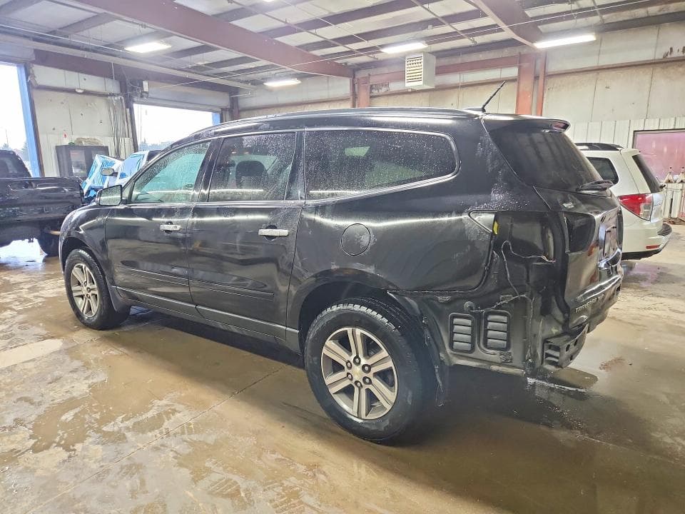 2017 CHEVROLET TRAVERSE LT 2