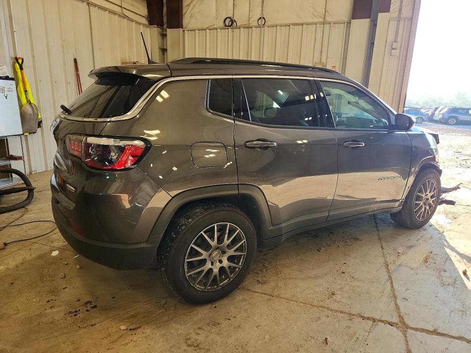 2022 JEEP COMPASS LATITUDE 3