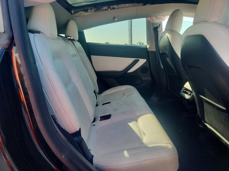 2021 TESLA MODEL Y 10