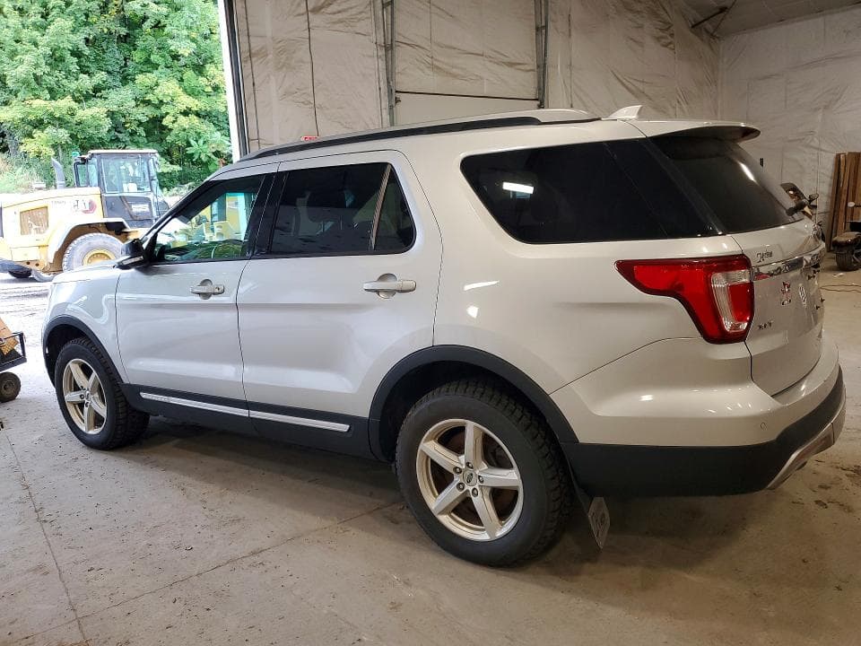 2017 FORD EXPLORER XLT 2