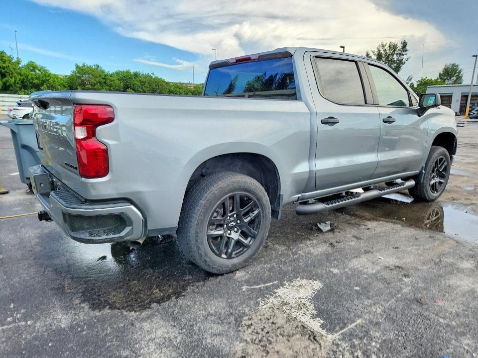 2023 CHEVROLET SILVERADO C1500 CUSTOM 3