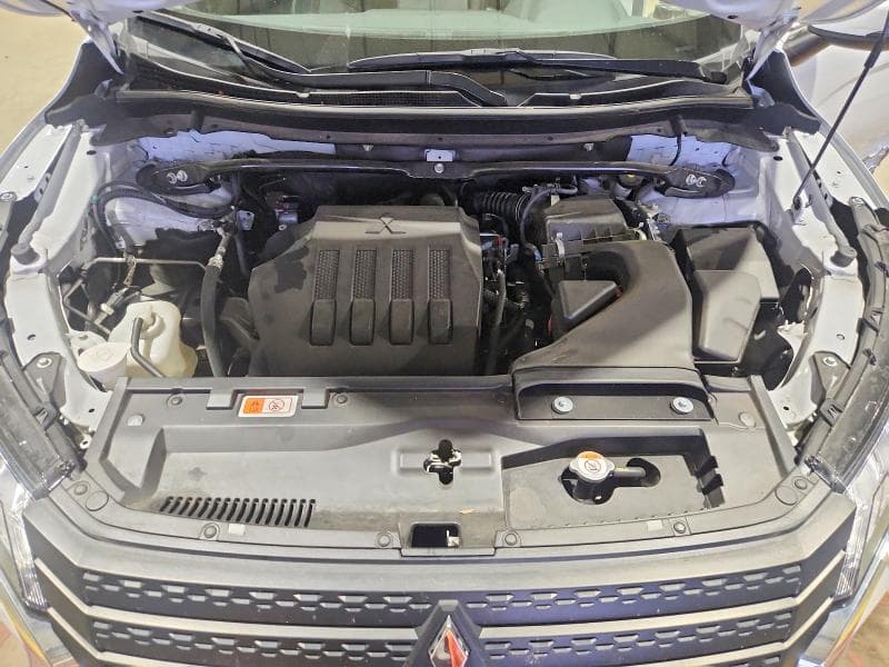 2025 MITSUBISHI ECLIPSE CROSS SE 12
