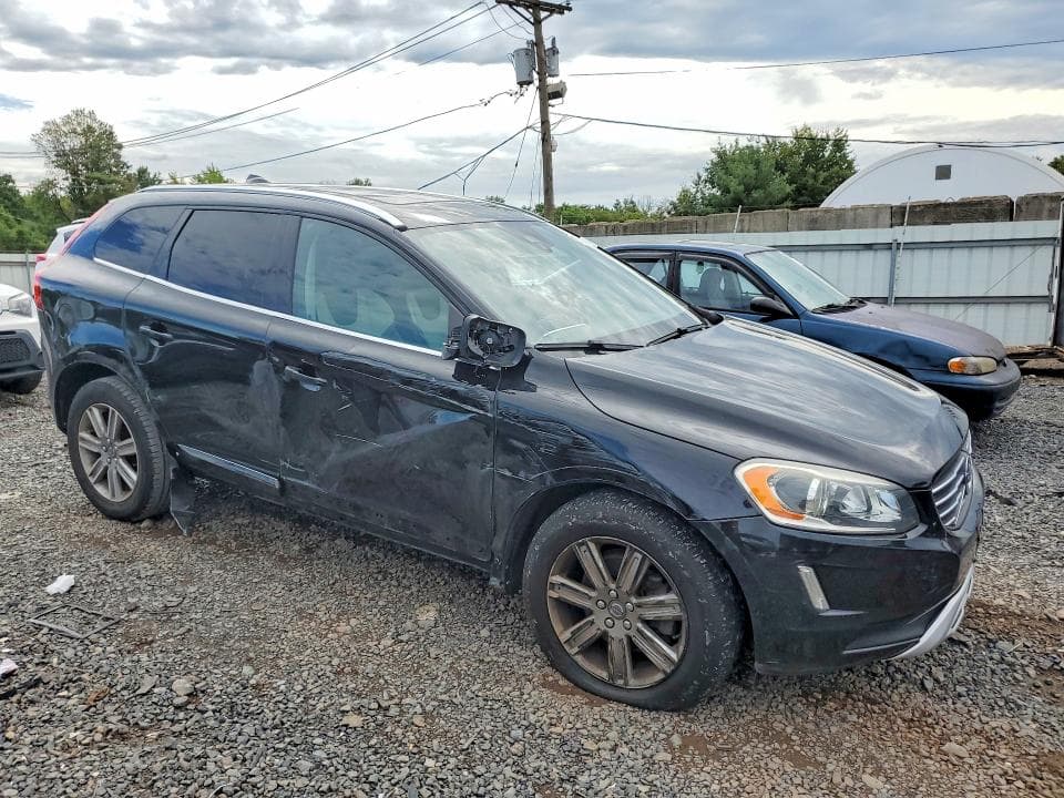 2017 VOLVO XC60 T5 DYNAMIC 4