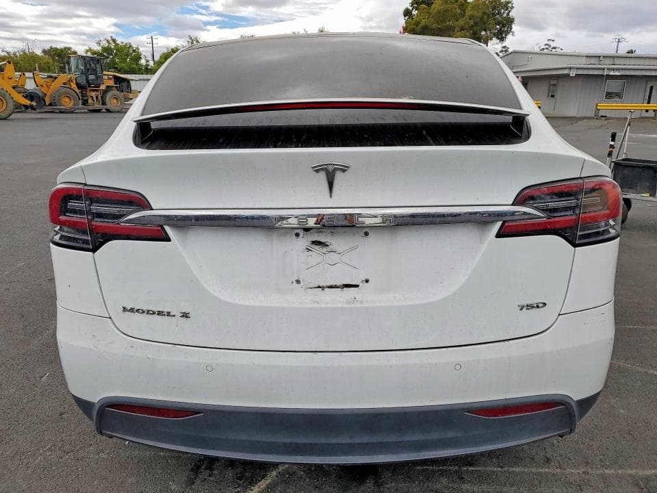2018 TESLA MODEL X 6