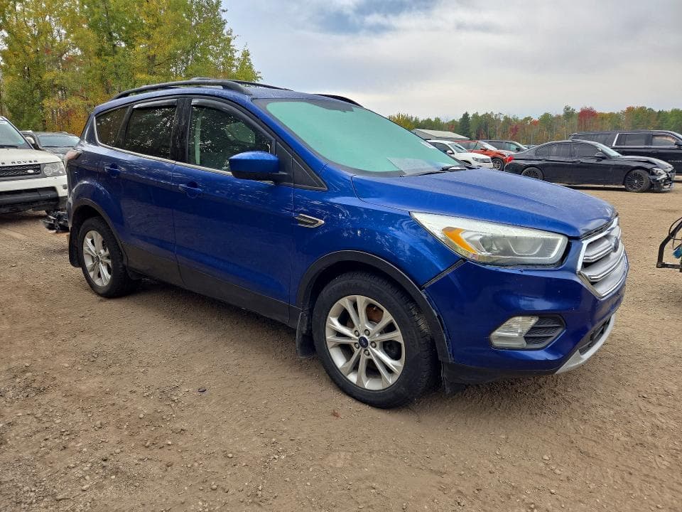 2017 FORD ESCAPE SE 4