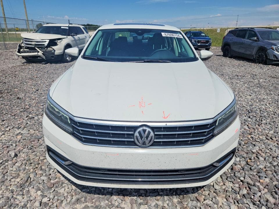 2017 VOLKSWAGEN PASSAT SEL PREMIUM 5