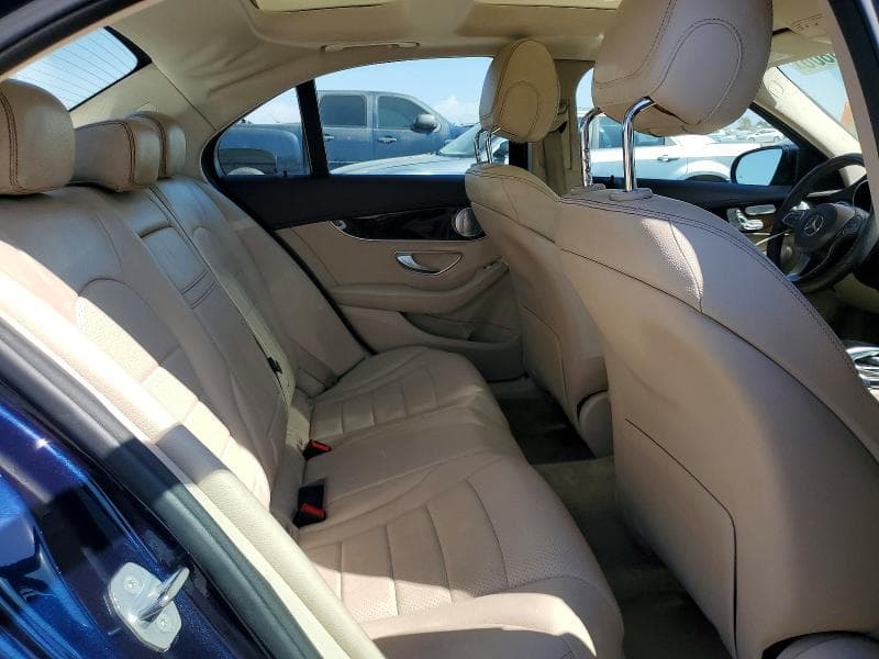 2017 MERCEDES-BENZ C 300 10