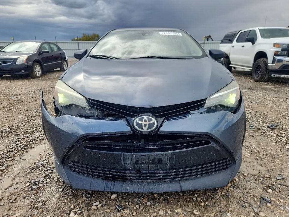 2017 TOYOTA COROLLA LE 5