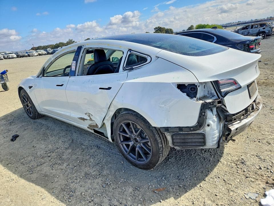 2022 TESLA MODEL 3 2