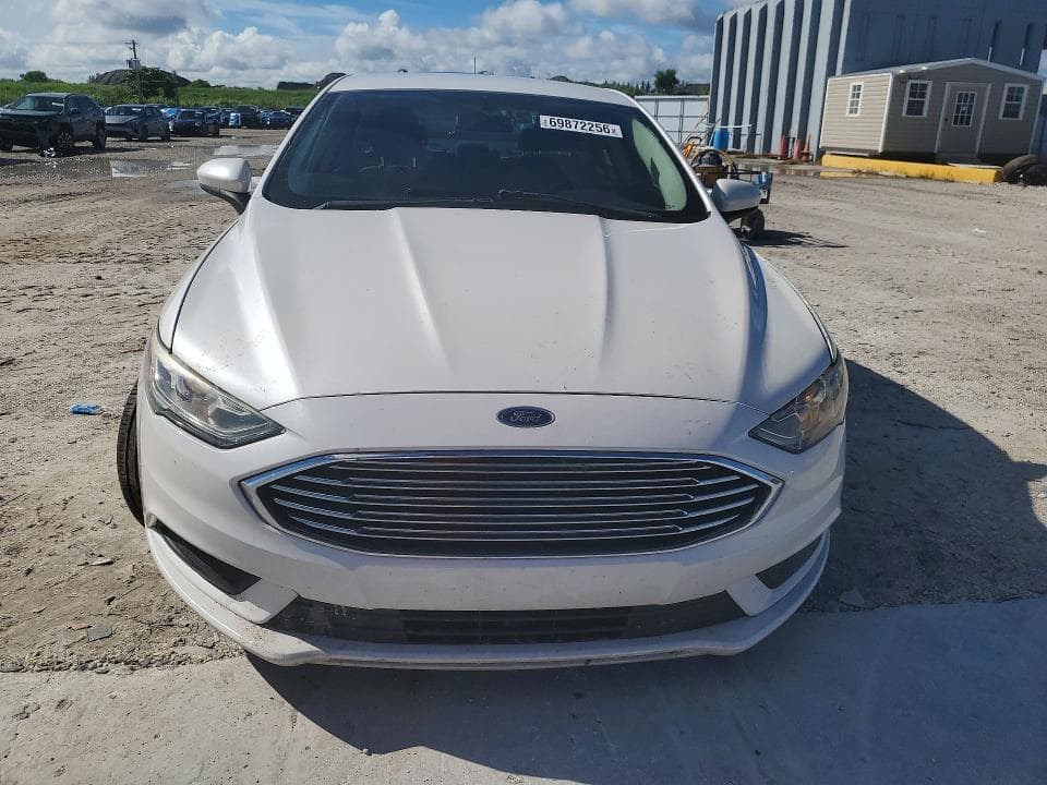 2017 FORD FUSION SE 5